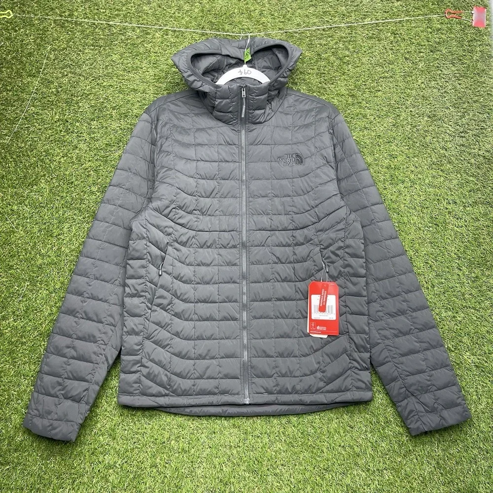 The North Face Thermoball Jacket Mens Medium Gray Outdoor Hiking Zip Up NWT